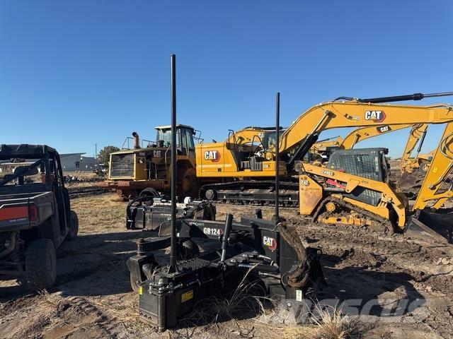 CAT GB124 Graders