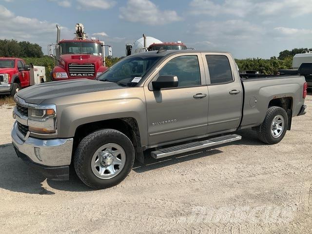 Chevrolet 1500 Bestelwagens met open laadbak