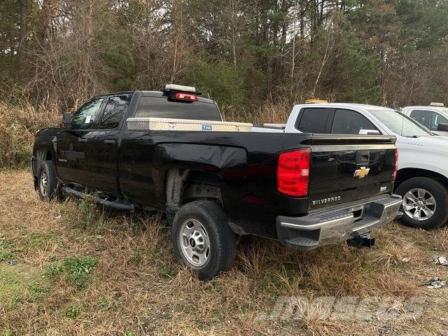 Chevrolet 2500 Bestelwagens met open laadbak