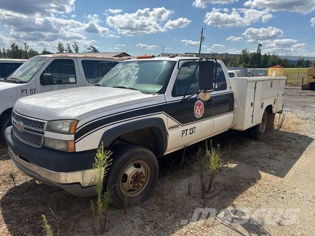 Chevrolet 3500 Bestelwagens met open laadbak