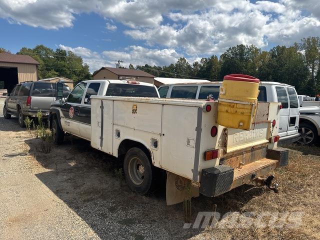 Chevrolet 3500 Bestelwagens met open laadbak