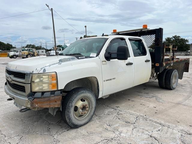 Chevrolet 3500 Bestelwagens met open laadbak