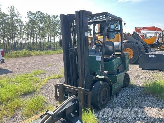 Clark CGP25 Heftrucks overige