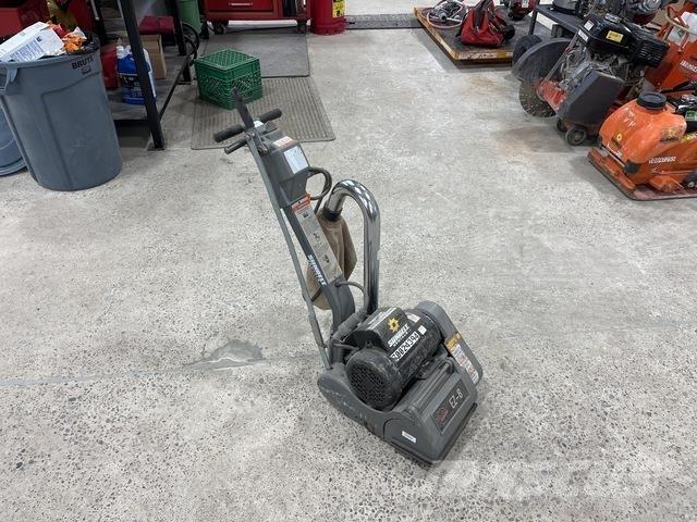 Clarke EZ-8 Bouw - Overige