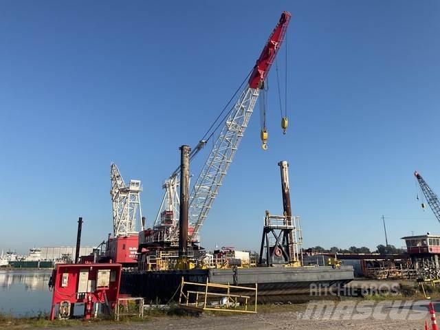  Clyde 32-E Werkboten en pontons