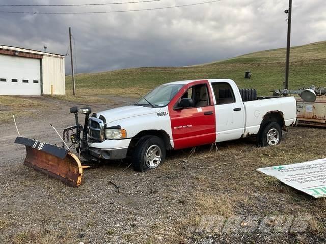 Dodge Ram 1500 Sneeuwschuivers en -ploegen