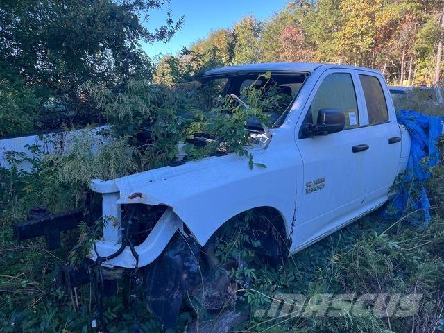 Dodge Ram 1500 Bestelwagens met open laadbak