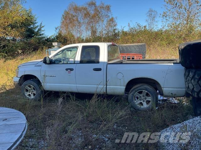 Dodge Ram 1500 Bestelwagens met open laadbak
