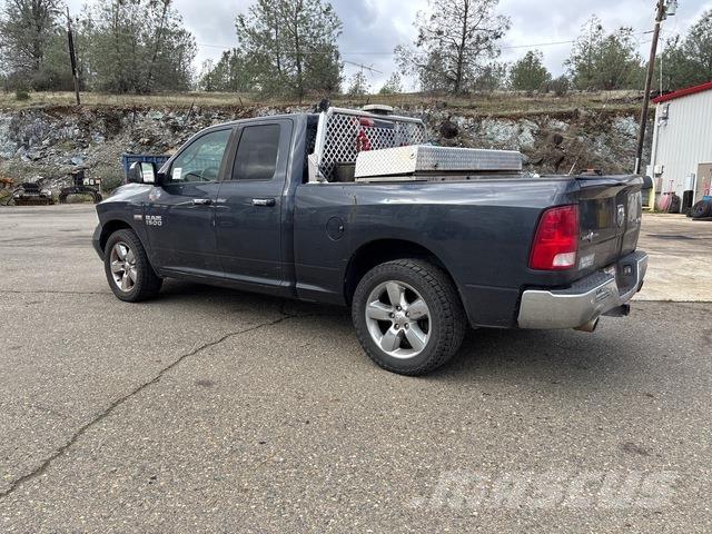 Dodge Ram 1500 Bestelwagens met open laadbak