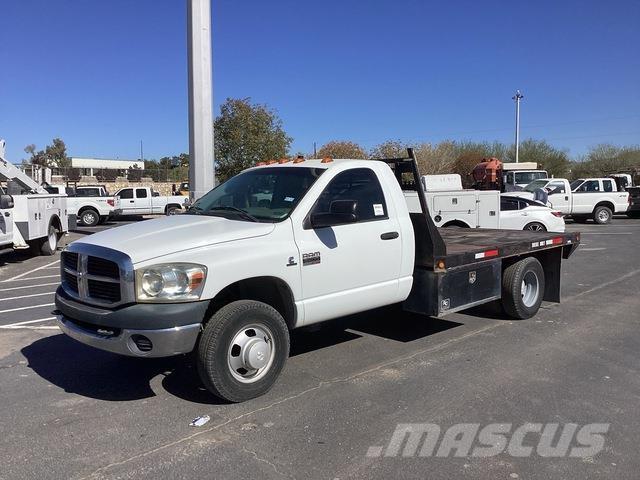 Dodge Ram 3500 Platte bakwagens