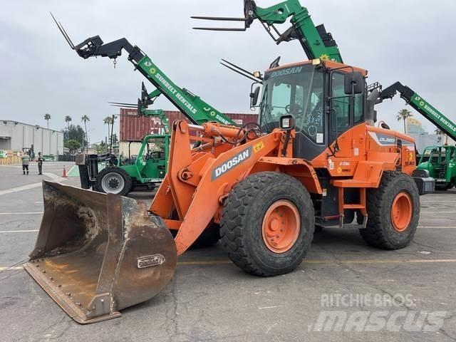 Doosan DL220-5 Wielladers