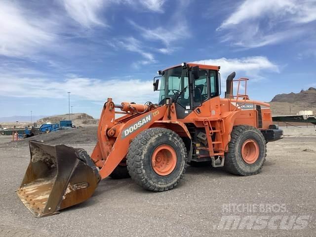 Doosan DL300-5 Wielladers