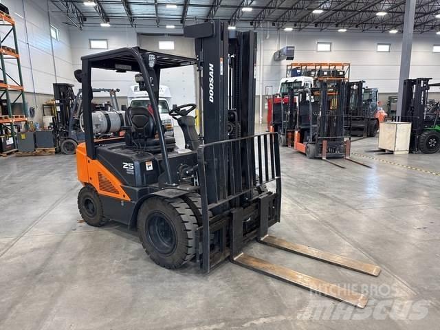 Doosan G25N-7 Bouw - Overige
