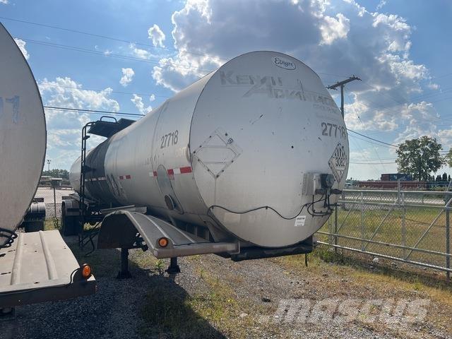 Etnyre  Materiaal transport voertuigen