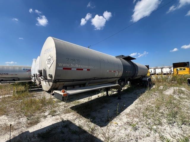 Etnyre  Materiaal transport voertuigen