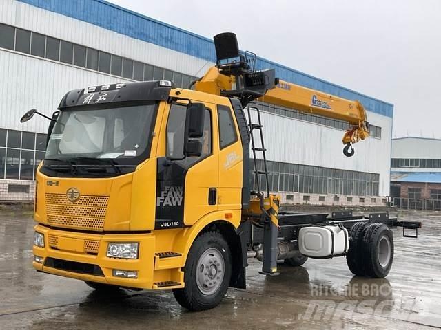 FAW J6L - 180 Vlakke laadvloer met kraan