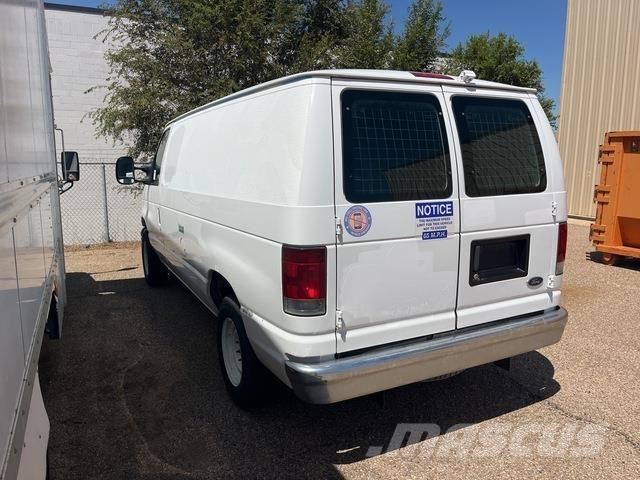 Ford E-150 Gesloten bedrijfswagens