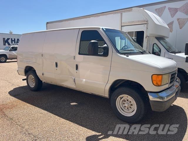 Ford E-150 Gesloten bedrijfswagens