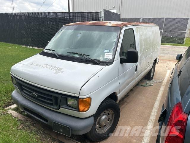 Ford E-150 Gesloten bedrijfswagens