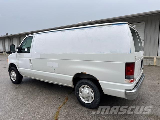 Ford E-150 Gesloten bedrijfswagens