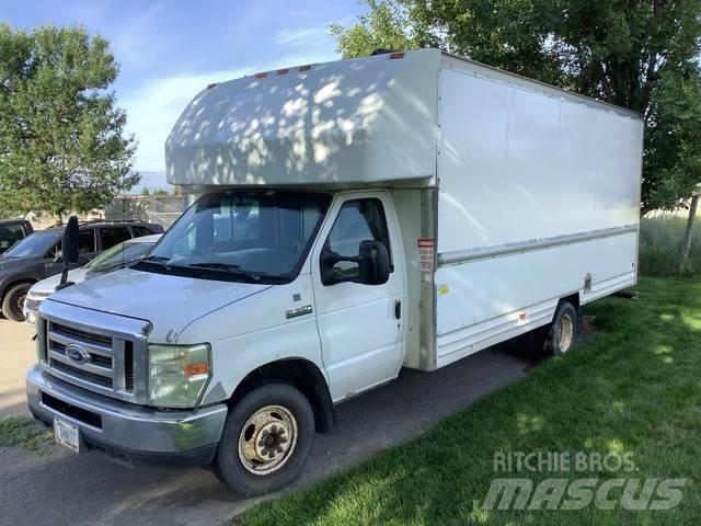 Ford E-350 Gesloten opbouw