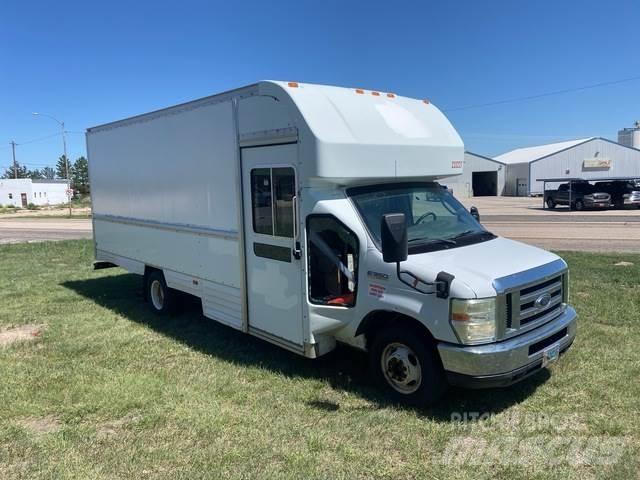 Ford E-350 Gesloten opbouw