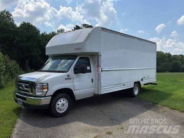 Ford E-350 Gesloten opbouw