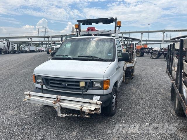 Ford E-350 Onderhoud voertuigen