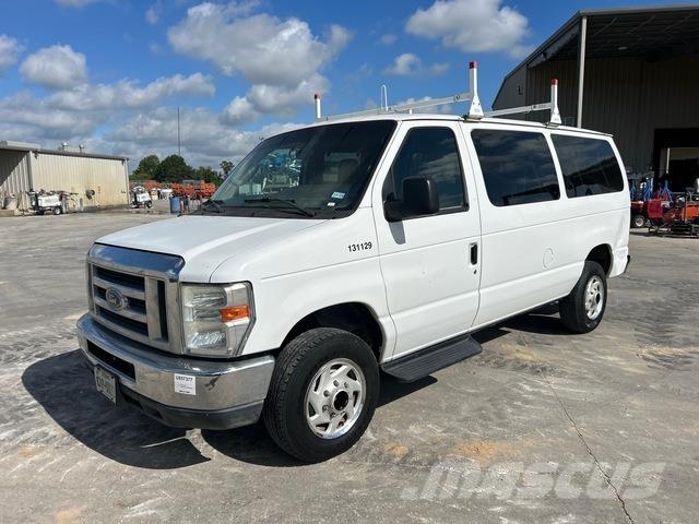 Ford E-350 Auto's