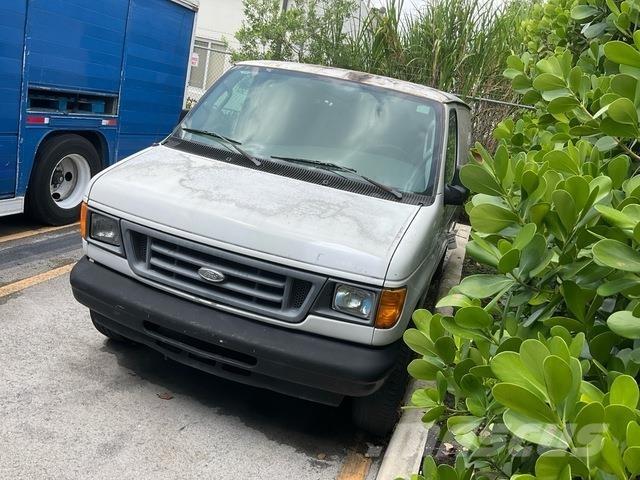 Ford E-350 Gesloten bedrijfswagens