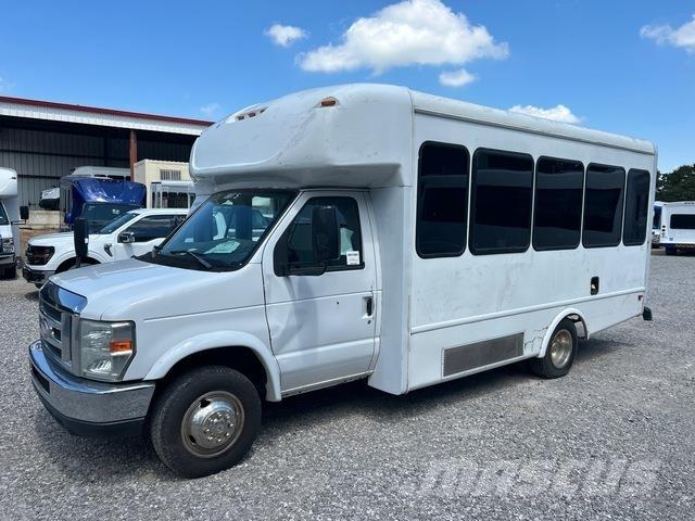 Ford E-350 Minibussen