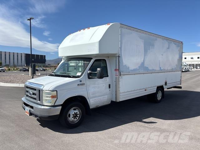 Ford E-350 Gesloten opbouw
