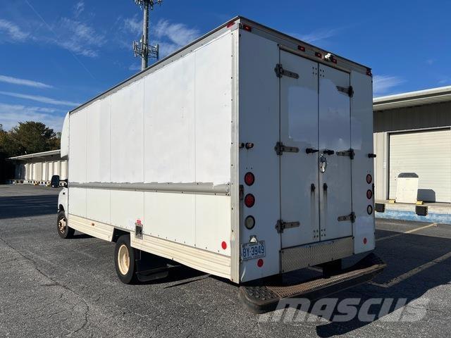 Ford E-350 Bakwagens met gesloten opbouw