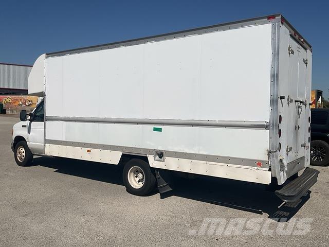 Ford E-350 Bakwagens met gesloten opbouw