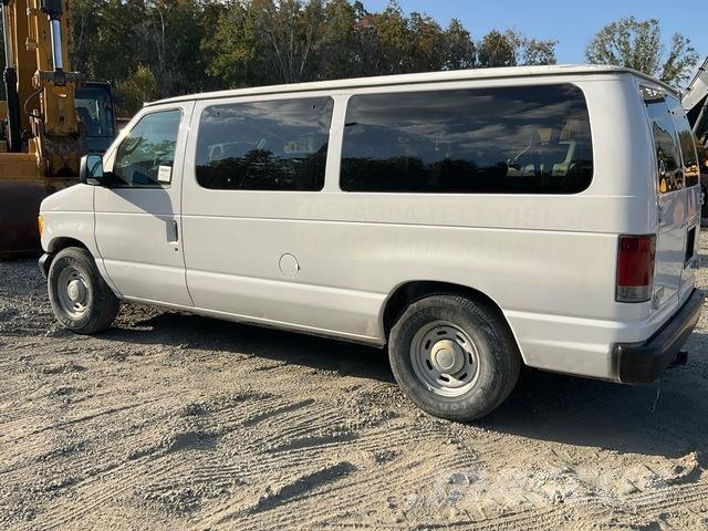 Ford Econoline Auto's