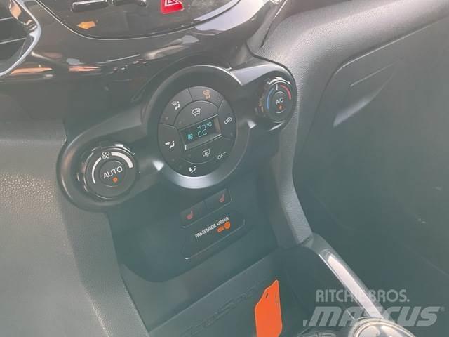 Ford Ecosport Auto's