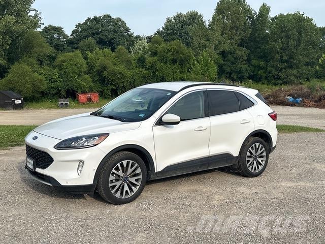 Ford Escape Auto's