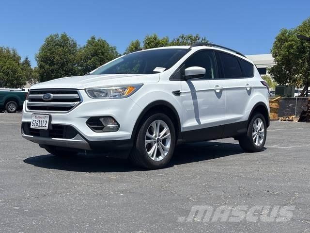 Ford Escape Auto's