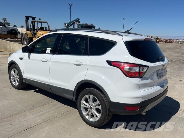 Ford Escape Auto's