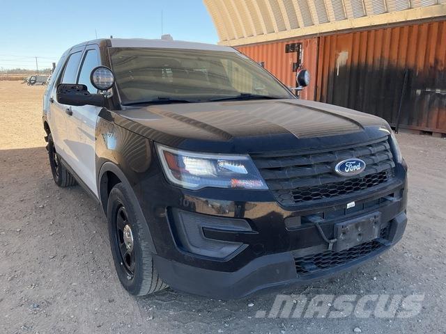 Ford Explorer Auto's