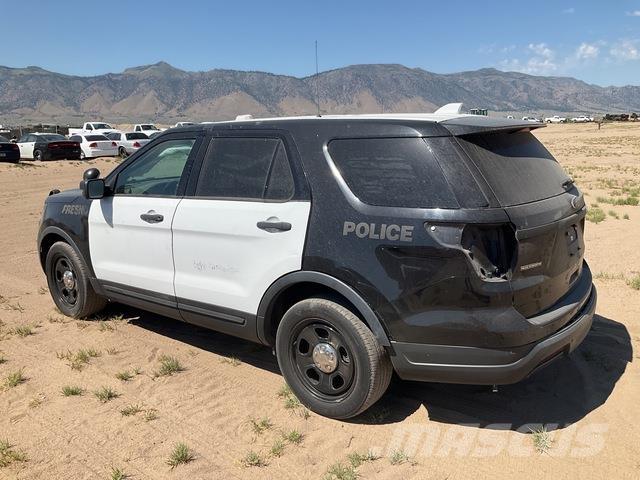 Ford Explorer Auto's