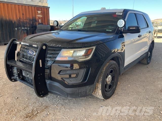 Ford Explorer Auto's