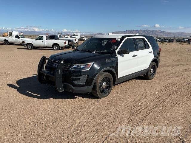 Ford Explorer Auto's