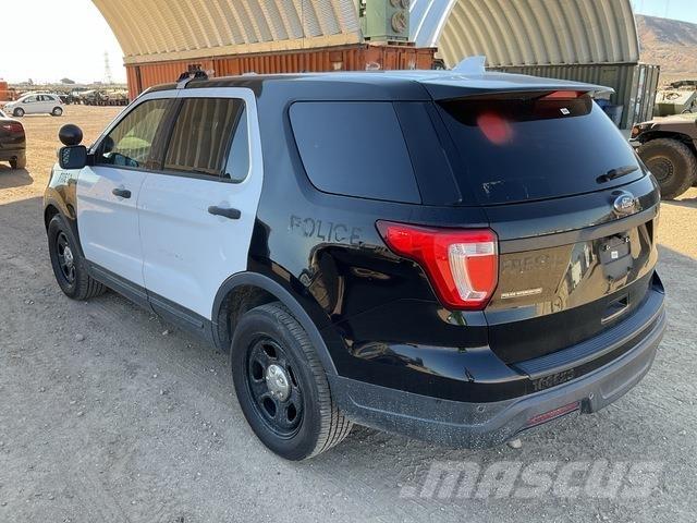 Ford Explorer Auto's