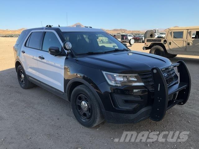 Ford Explorer Auto's