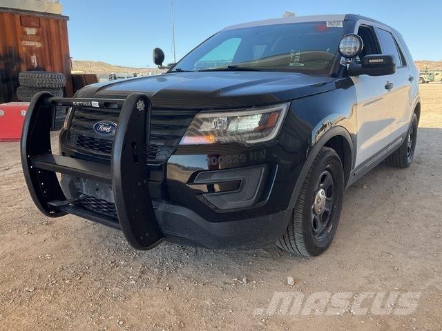 Ford Explorer Auto's