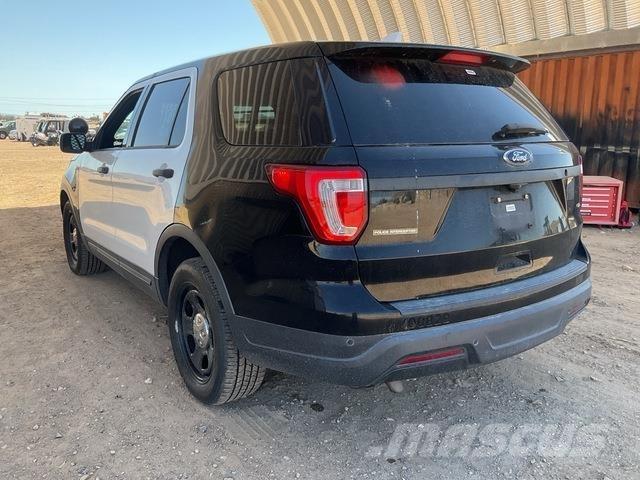 Ford Explorer Auto's