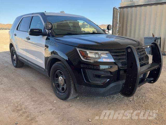Ford Explorer Auto's