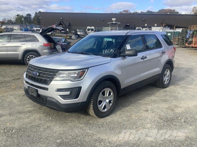 Ford Explorer Auto's
