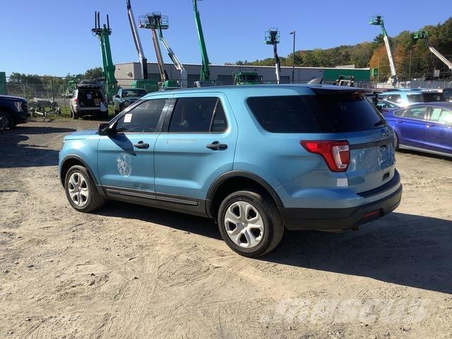 Ford Explorer Auto's